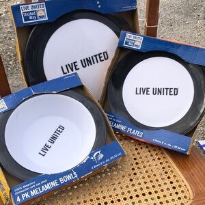 New UNITED WAY Blue White Dish Plate & Bowl Set